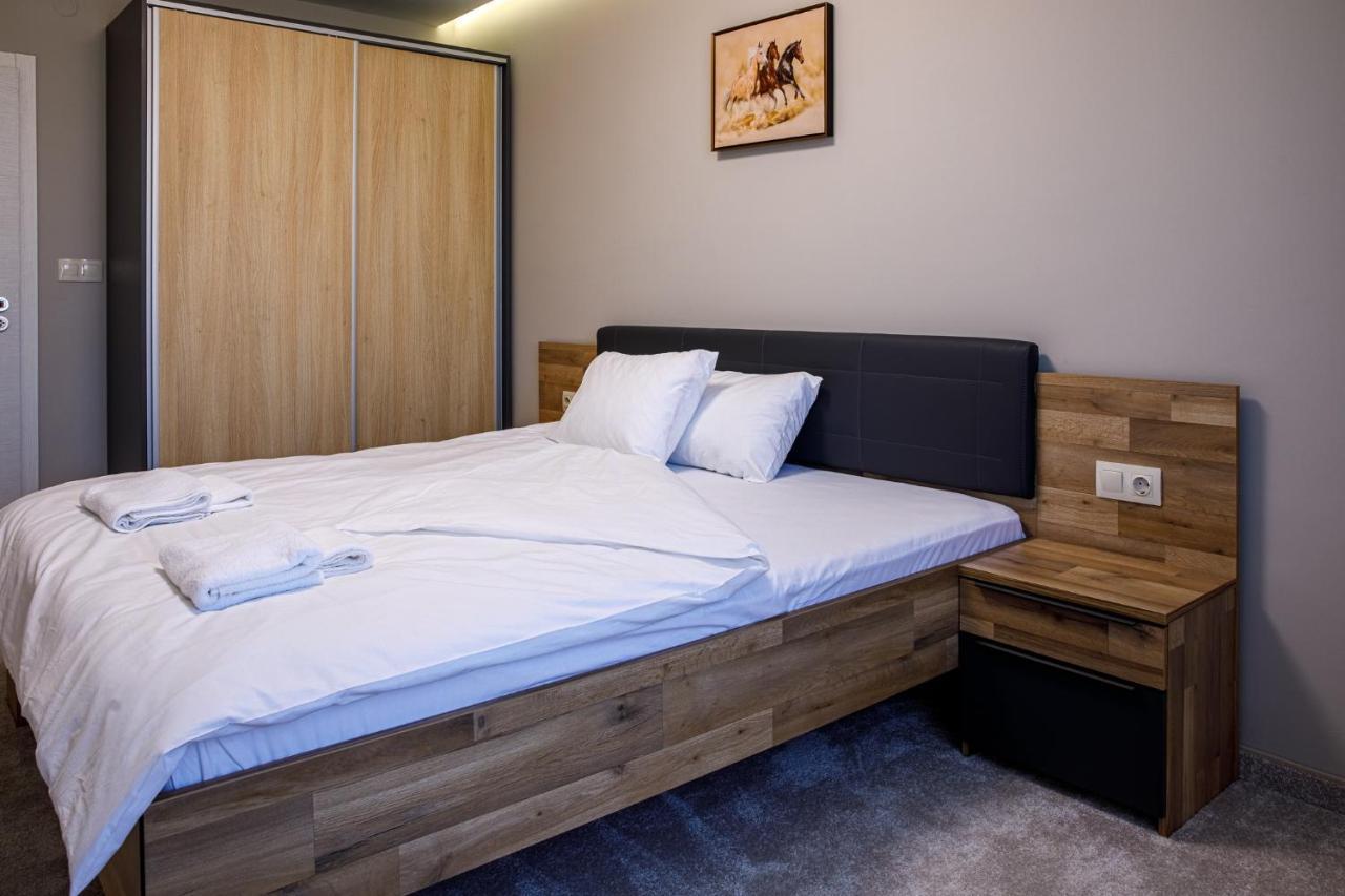 Баня Аква Ризорт Appartement Buitenkant foto