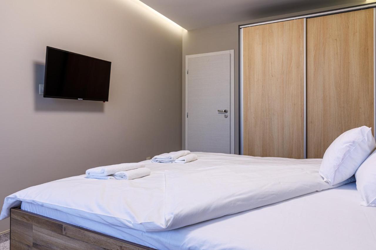 Баня Аква Ризорт Appartement Buitenkant foto