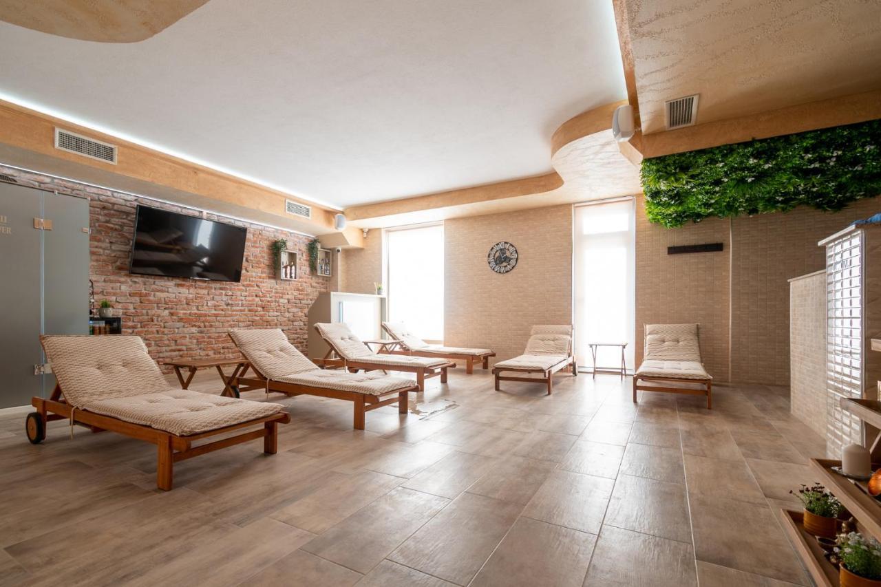 Баня Аква Ризорт Appartement Buitenkant foto